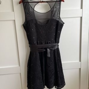 Size 16 Frank Lyman Black Sequined Party dress